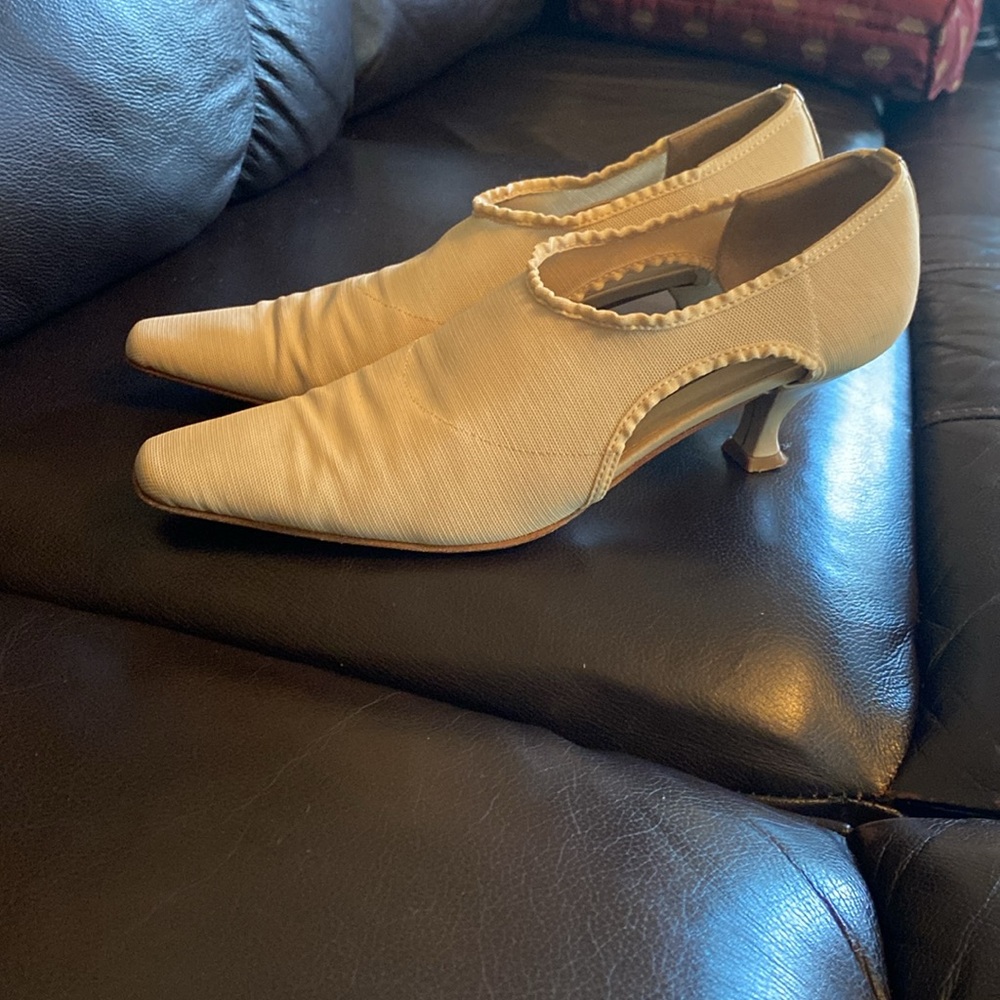 Shoes - Picture 9 of 12